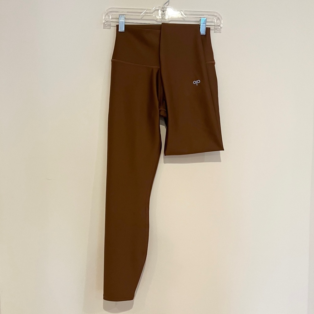 Alo Yoga High-Waist Airlift Legging / Cinnamon Brown